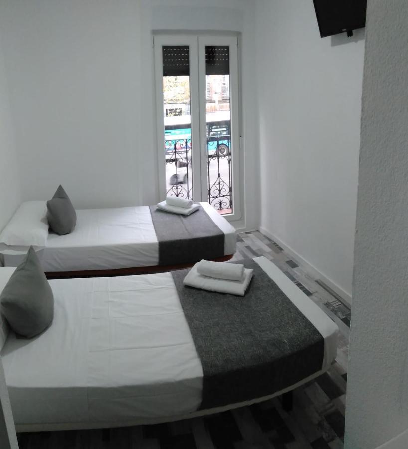 Hostal Noche Y Dia Madrid Kültér fotó
